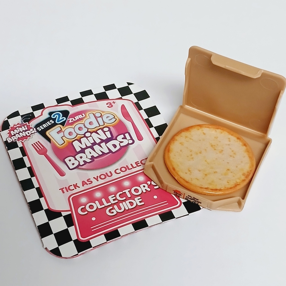 Mini Brands Foodie Series 2 Pizza Hut Hand Tossed Cheese Pizza